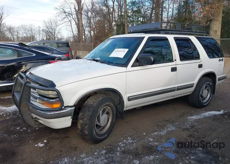 2000 Chevrolet Blazer Lt from USA, damaged, VIN 1GNDT13W9YK145110
